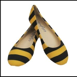 LILLY BEE FLATS STRIPED BLACK GOLD SHOES NEW NO TAGS